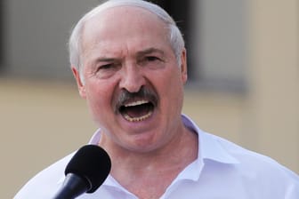 Alexander Lukaschenko: Der Präsident von Belarus gibt der EU vor dem Sondergipfel einen Rat.