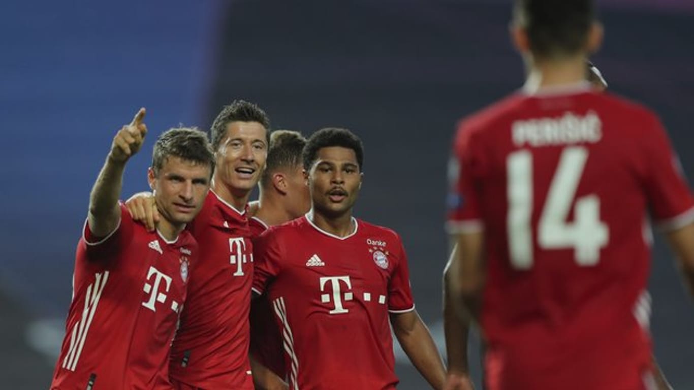 Der FC Bayern München hat sich im Halbfinale mit 3:0 gegen Olympique Lyon durchgesetzt.