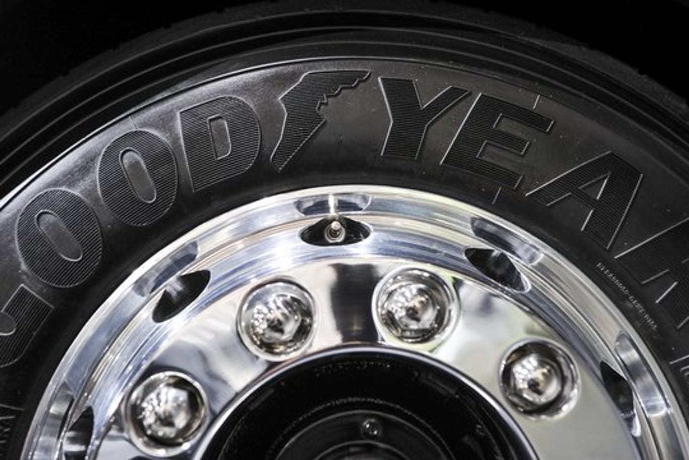 Goodyear ist ein amerikanisches Unternehmen mit Sitz im Bundesstaat Ohio und mehr als 60.