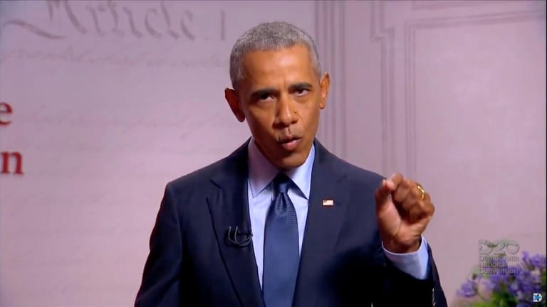 Barack Obama: "Lasst euch nicht die Demokratie wegnehmen."
