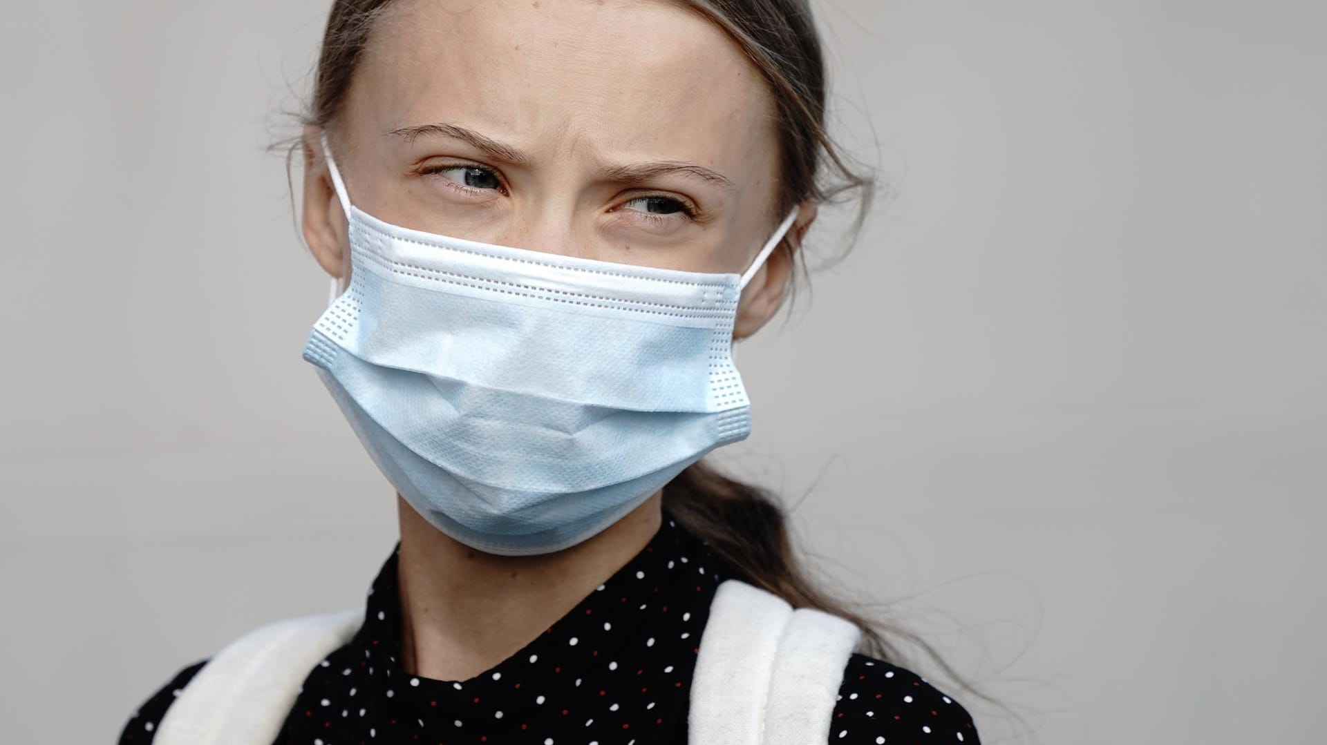 Die Klimaaktivistin Greta Thunberg vor dem Kanzleramt: Nach dem Gespräch mit Angela Merkel gab sie mit deutschen FFF-Vertretern eine Pressekonferenz.