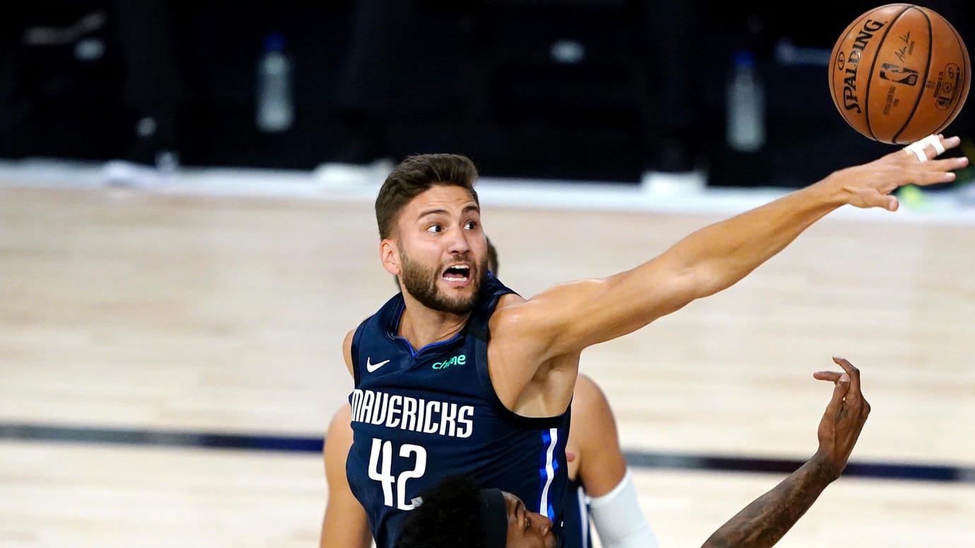 Maxi Kleber: Der deutsche Forward der Dallas Mavericks kämpft nicht nur um den NBA-Titel, sondern auch gegen Rassismus.