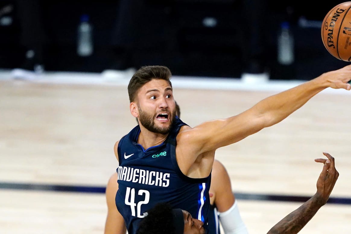 Maxi Kleber: Der deutsche Forward der Dallas Mavericks kämpft nicht nur um den NBA-Titel, sondern auch gegen Rassismus.