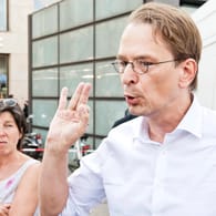 Bodo Schiffmann: Der Leiter der Schwindel-Ambulanz Sinsheim wirft auch bei der zweiten Corona-Protestpartei hin. Nun tritt er als Vorsitzender bei "Wir 2020" zurück.