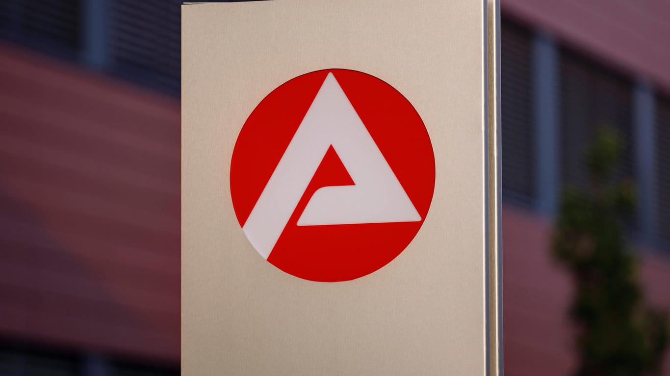 Logo der Agentur für Arbeit (Symbolbild): In einem Wuppertaler Jobcenter hat ein Mann randaliert.