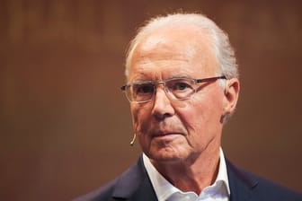 Franz Beckenbauer kann keinen Schwachpunkt beim PSG-Team ausmachen.