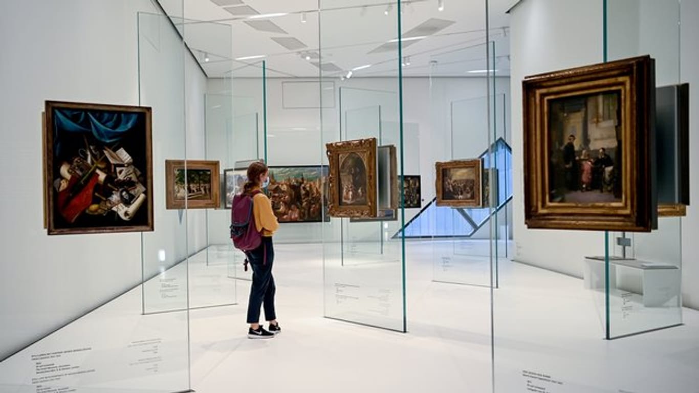 Der Themenraum "Kunst und Künstler" in der neuen Dauerausstellung "Jüdische Geschichte und Gegenwart in Deutschland" im Jüdischen Museum Berlin.