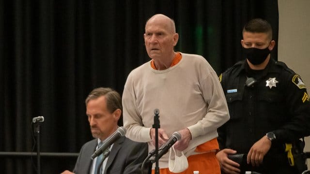 Joseph James DeAngelo, der "Golden State Killer", soll den Rest seines Lebens hinter Gitter. Joseph James DeAngelo, der "Golden State Killer", soll den Rest seines Lebens hinter Gitter.