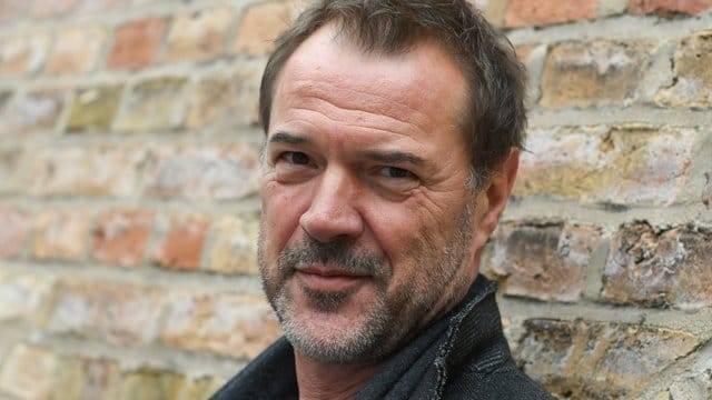 Sebastian Koch liest in einem Podcast über Paul Klees Reisen.