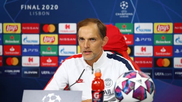 PSG-Trainer Thomas Tuchel lobt den FC Bayern und Coach Hansi Flick, sieht sich und sein Team jedoch gut vorbereitet. PSG-Trainer Thomas Tuchel lobt den FC Bayern und Coach Hansi Flick, sieht sich und sein Team jedoch gut vorbereitet.