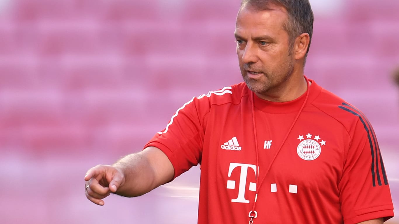 Selbstbewusst: Bayern-Coach Hansi Flick will die offensive Spielphilosophie im Finale nicht groß verändern.