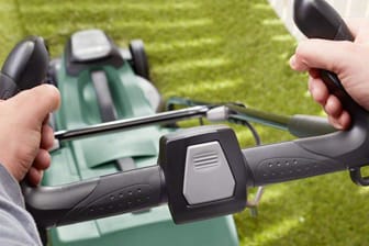 Amazon-Angebote: Der Bosch Akku-Rasenmäher CityMover ist heute zum Rekord-Tiefpreis erhältlich.
