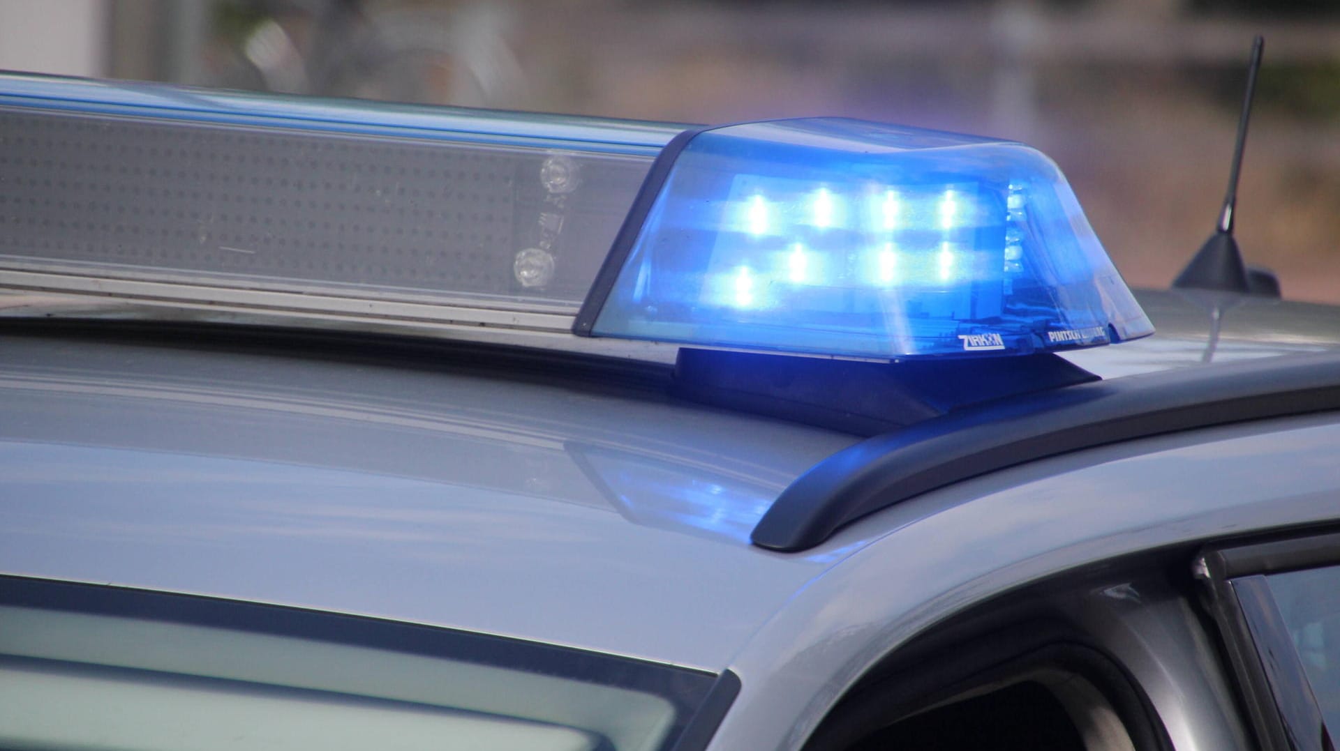 Einsatz: Die Polizei in Oberbayern wurde am Sonntagmorgen zu einer Unglücksstelle gerufen. Einsatz: Die Polizei in Oberbayern wurde am Sonntagmorgen zu einer Unglücksstelle gerufen.