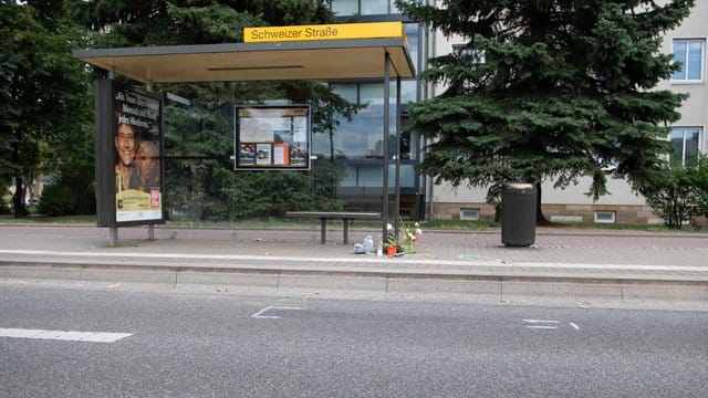 Der Junge war auf der Budapester Straße in Richtung Zentrum von einem Auto angefahren worden. Der Junge war auf der Budapester Straße in Richtung Zentrum von einem Auto angefahren worden.