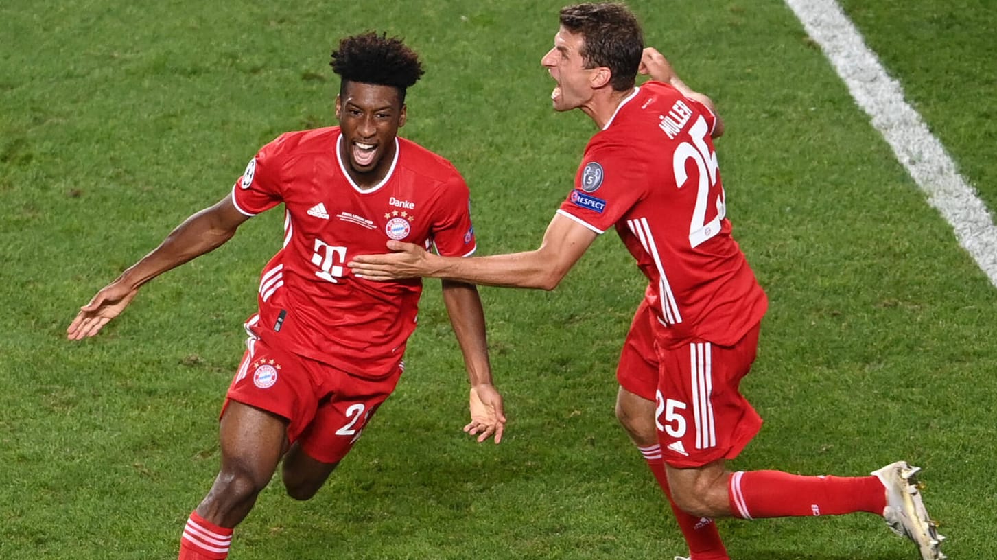 Kingsley Coman (l.) feiert mit Thomas Müller: Der Kopfballtreffer des Franzosen hat die Champions League entschieden.