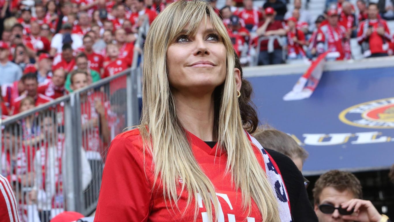 Heidi Klum im Mai 2019 in der Allianz Arena: Das Model ist Fan des FC Bayern München. (Archivbild)