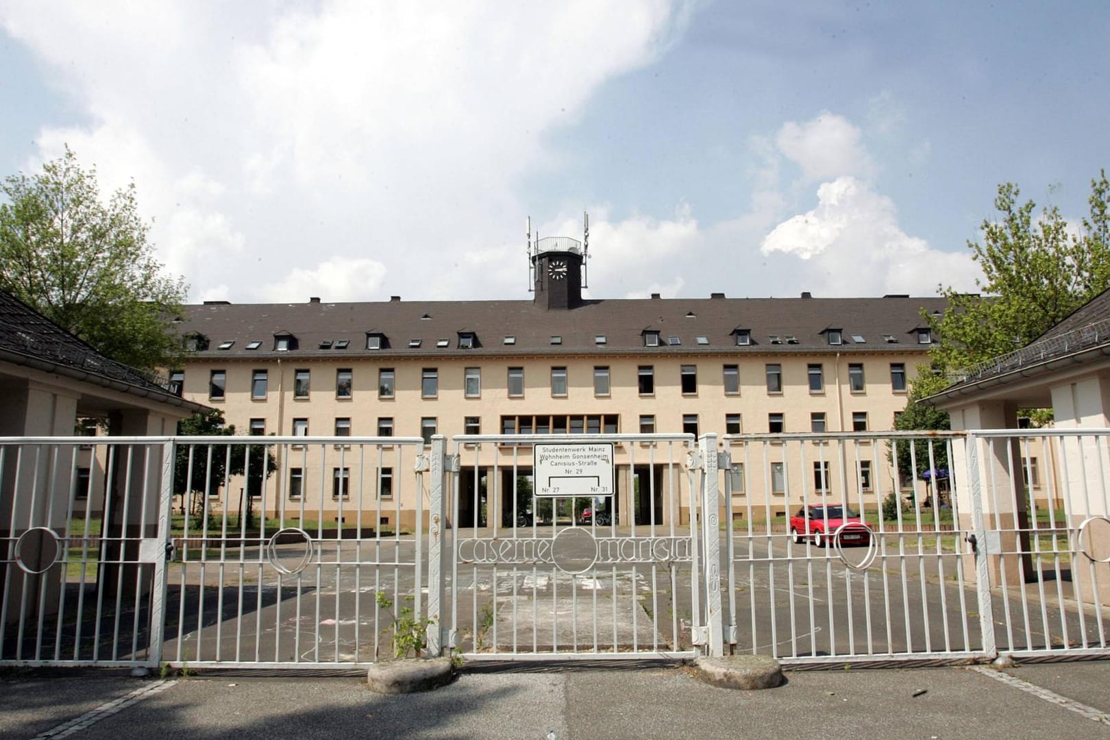 Studentenwohnheim Gonsenheim in Mainz (Symbolbild): Viele Wohnheime in Rheinland-Pfalz stehen wegen der Corona-Krise leer.