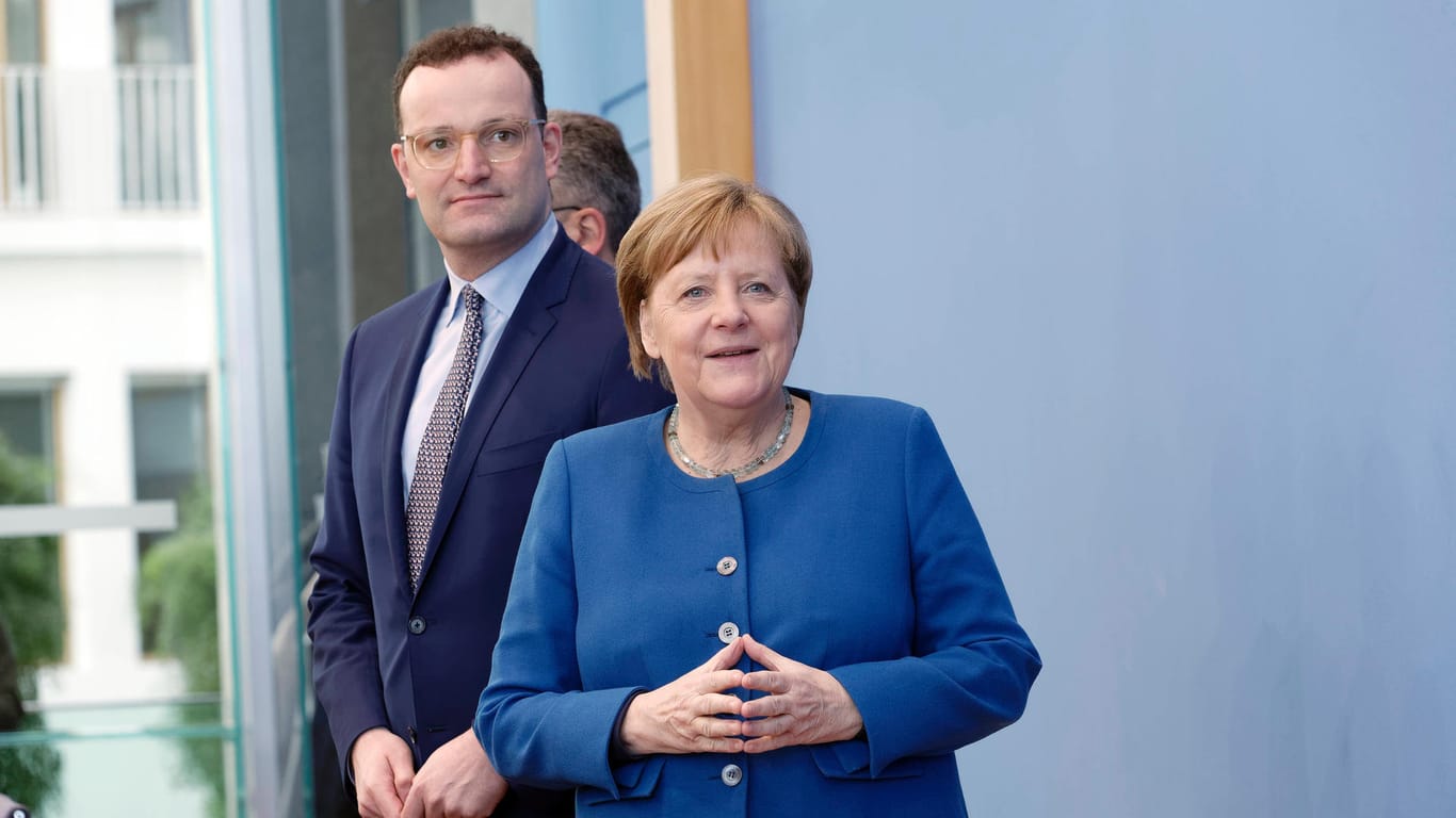 Bundeskanzlerin Angela Merkel und Bundesgesundheitsminister Jens Spahn: Die Corona-Vorschriften sind angesichts der Dimension der ökonomischen und gesundheitlichen Verwerfungen der Krise alles andere als unzumutbar.