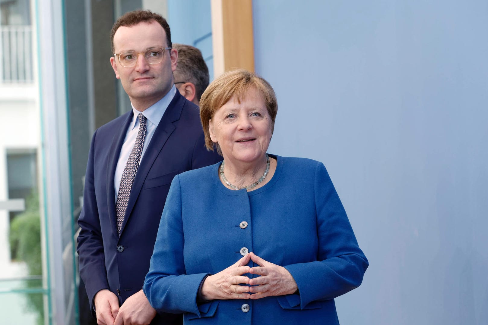 Bundeskanzlerin Angela Merkel und Bundesgesundheitsminister Jens Spahn: Die Corona-Vorschriften sind angesichts der Dimension der ökonomischen und gesundheitlichen Verwerfungen der Krise alles andere als unzumutbar.