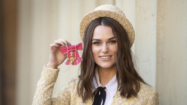 Keira Knightley 2018 mit dem "Order of the British Empire".