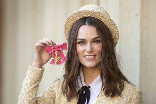 Keira Knightley 2018 mit dem "Order of the British Empire".