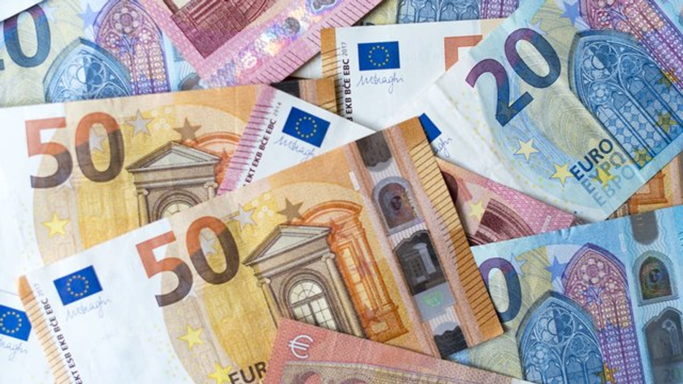 Zahlreiche Banknoten: Beschlagnahmtes Geld ist in die Berliner Landeskasse geflossen.