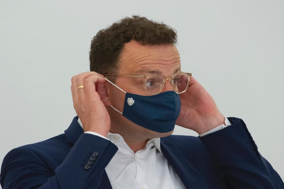 Bundesgesundheitsminister Jens Spahn mit Maske: Er hat Wuppertal besucht.