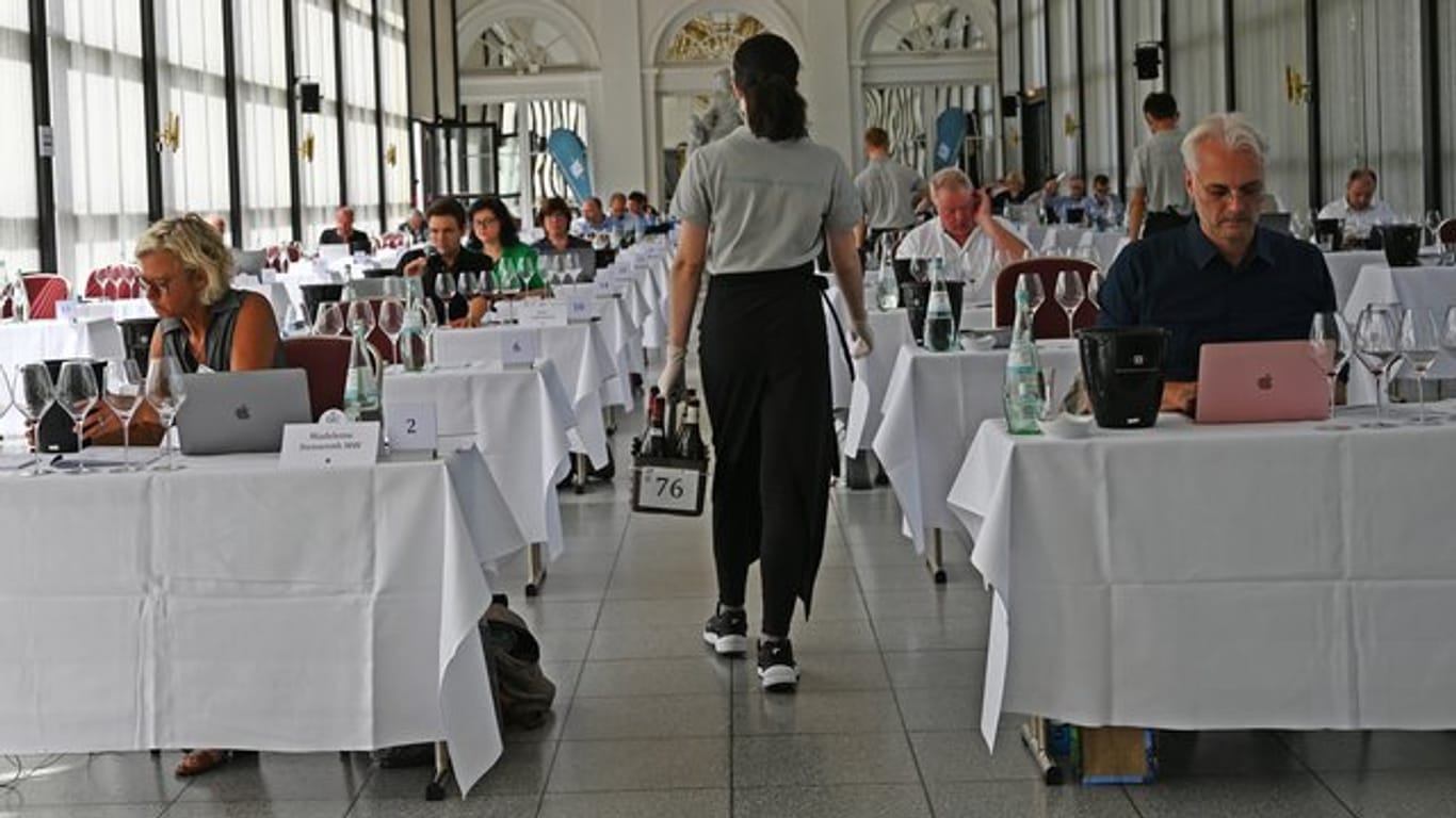 Bei der "Vorpremiere" der "Großen Gewächse" des Verbands Deutscher Prädikatsweingüter (VDP) wurden 477 Weine verkostet.