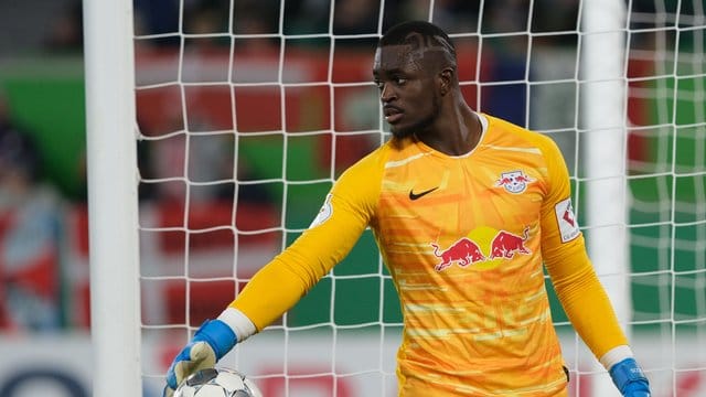 Wechselt auf Leihbasis von RB Leipzig nach Eindhoven: Torhüter Yvon Mvogo. Wechselt auf Leihbasis von RB Leipzig nach Eindhoven: Torhüter Yvon Mvogo.