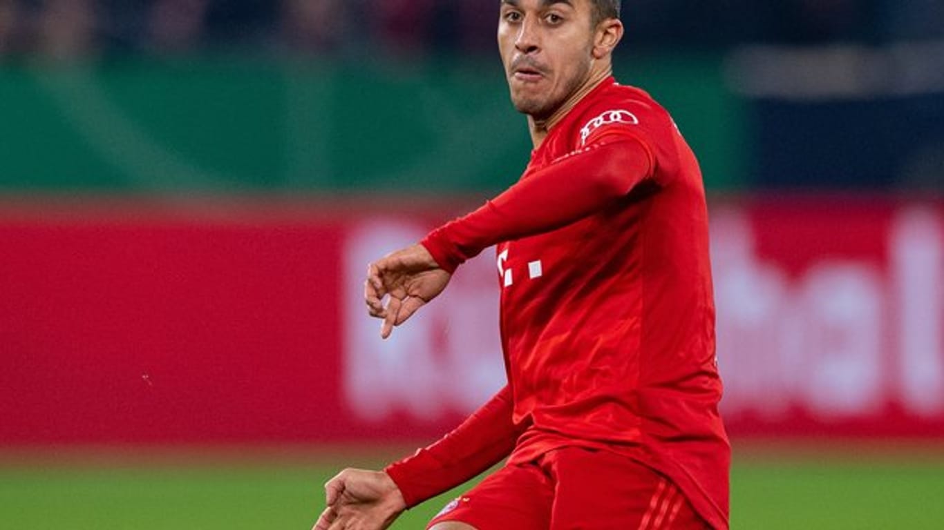 Bayerns Thiago Alcantara am Ball