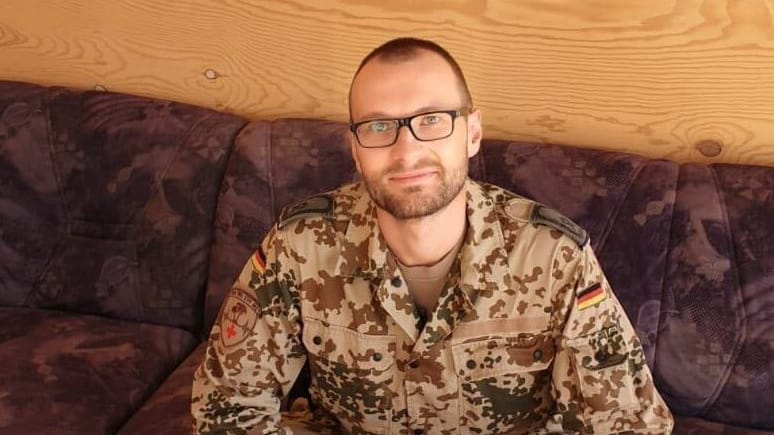 Hauptfeldwebel Sebastian ist für die Bundeswehr im Irak-Einsatz.