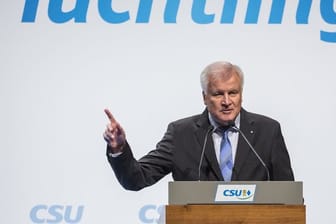 Horst Seehofer spricht bei einem CSU-Kongress