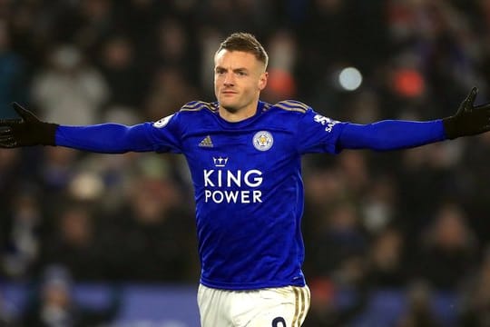 Jamie Vardy hat seinen Vertrag bei Leicester City verlängert.