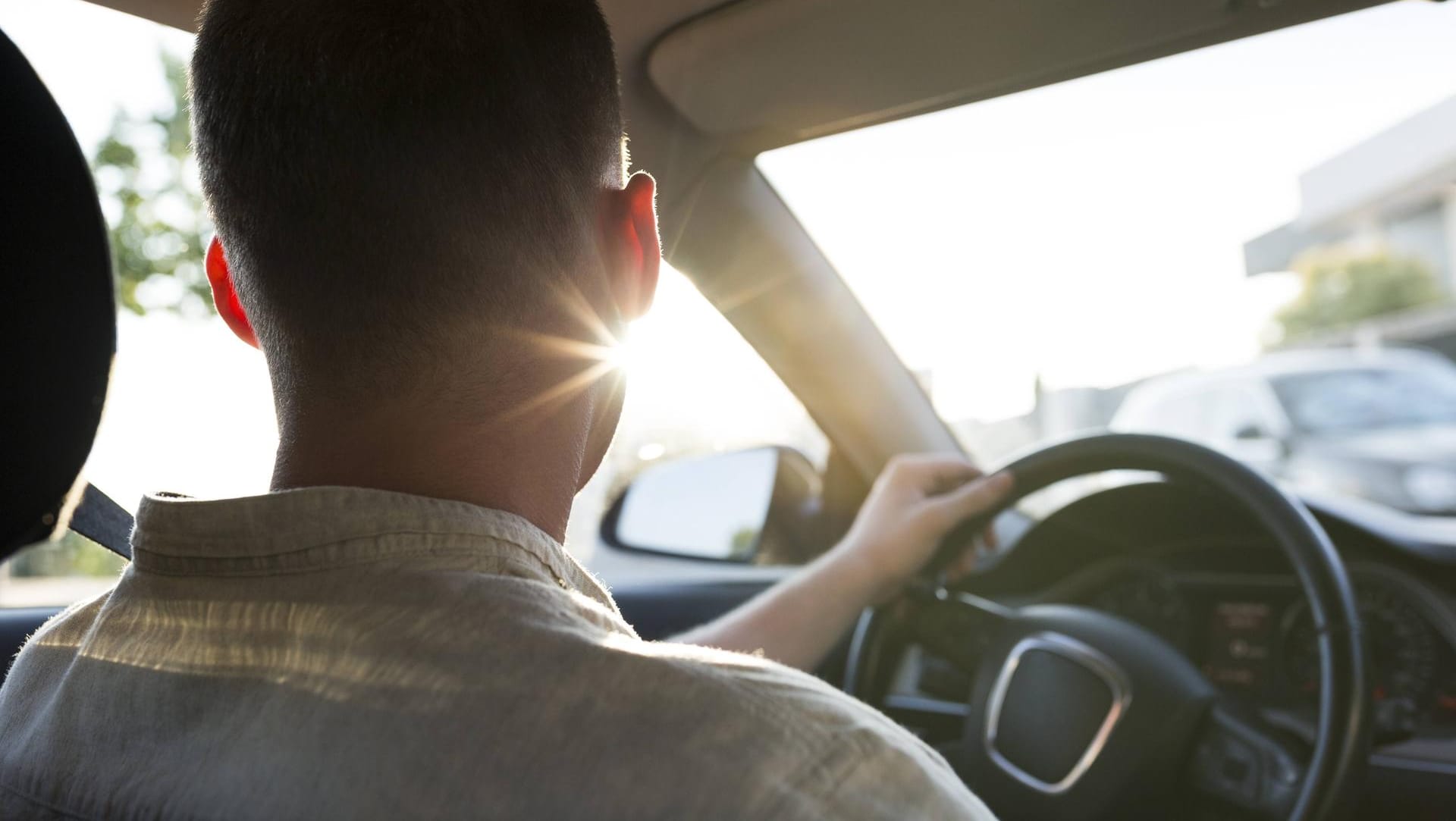 Vorausschauend fahren: Auch auf diese Weise können Sie Sprit sparen.