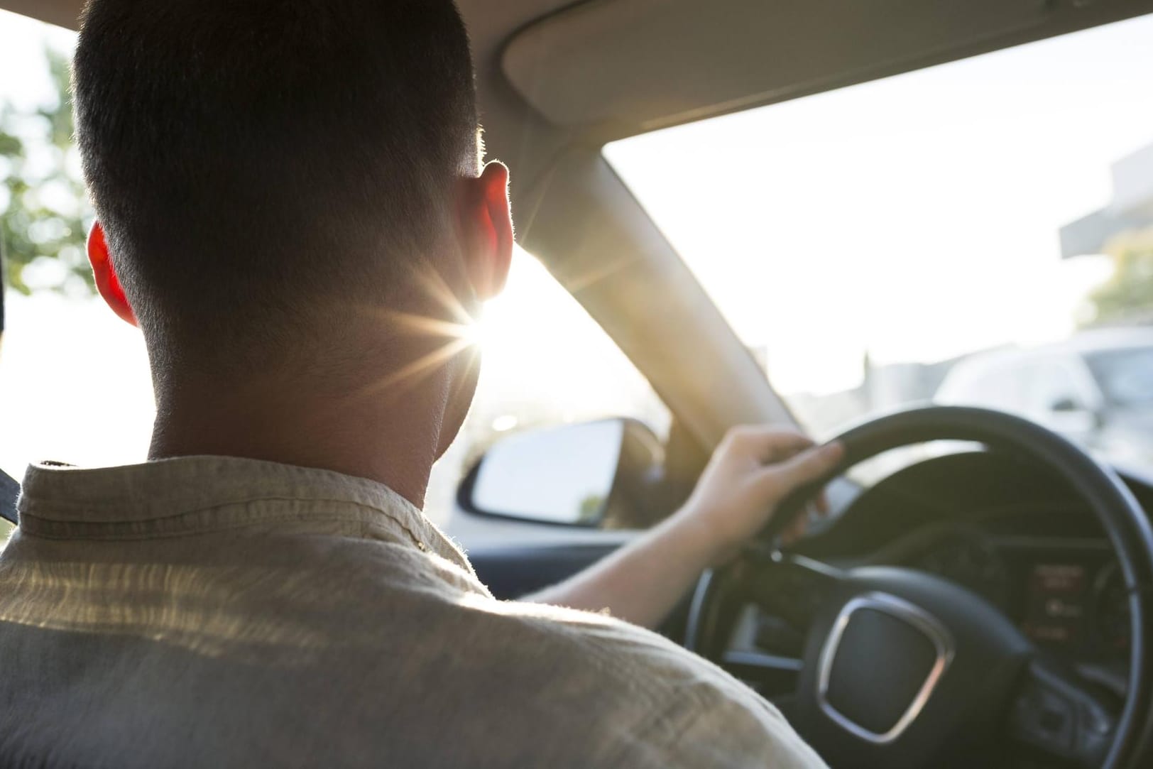 Vorausschauend fahren: Auch auf diese Weise können Sie Sprit sparen.