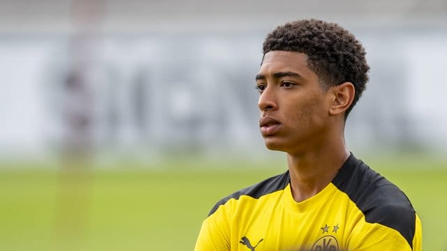 Jude Bellingham steht jetzt bei Borussia Dortmund unter Vertrag.