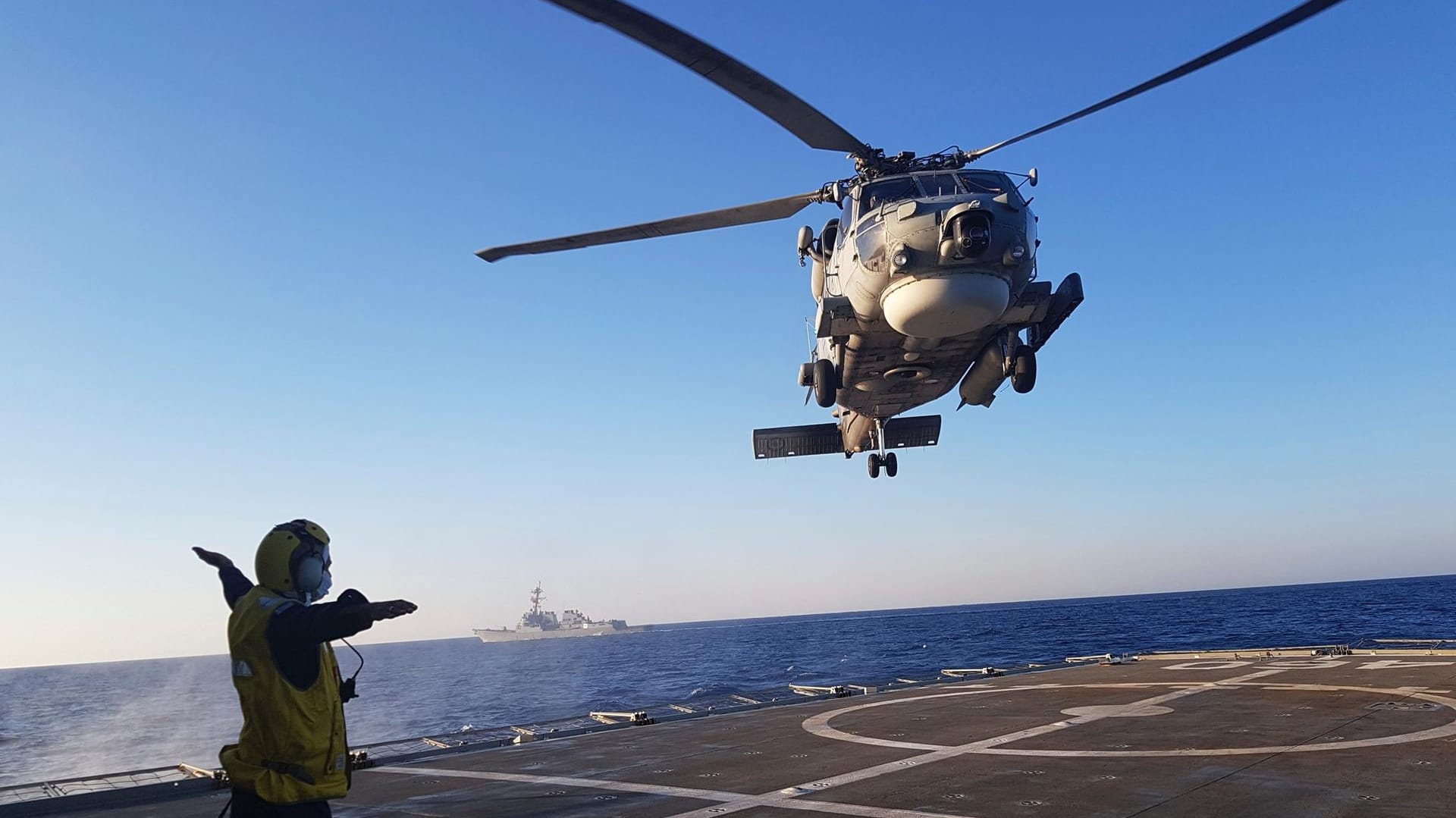 Griechenland hat im Mittelmeer demonstrativ ein Manöver gestartet.