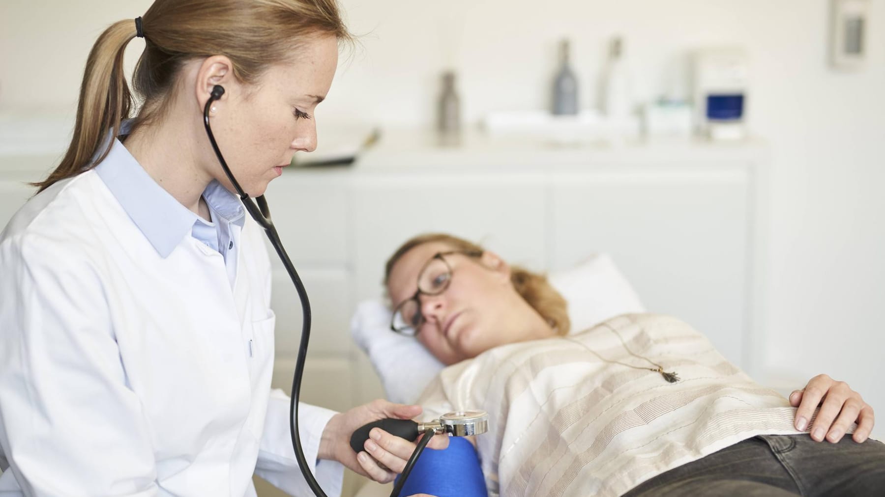 Krankenversicherung ohne eigenes Einkommen was Sie beachten sollten Krankenversicherung ohne eigenes Einkommen was Sie beachten sollten