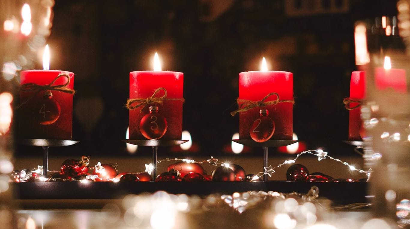 Mit diesen Adventskränzen verbreiten Sie besinnliche Stimmung in der Vorweihnachtszeit.