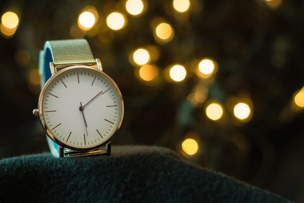 Geschenketipp: 10 klassische und moderne Armbanduhren für Damen zum Verschenken.