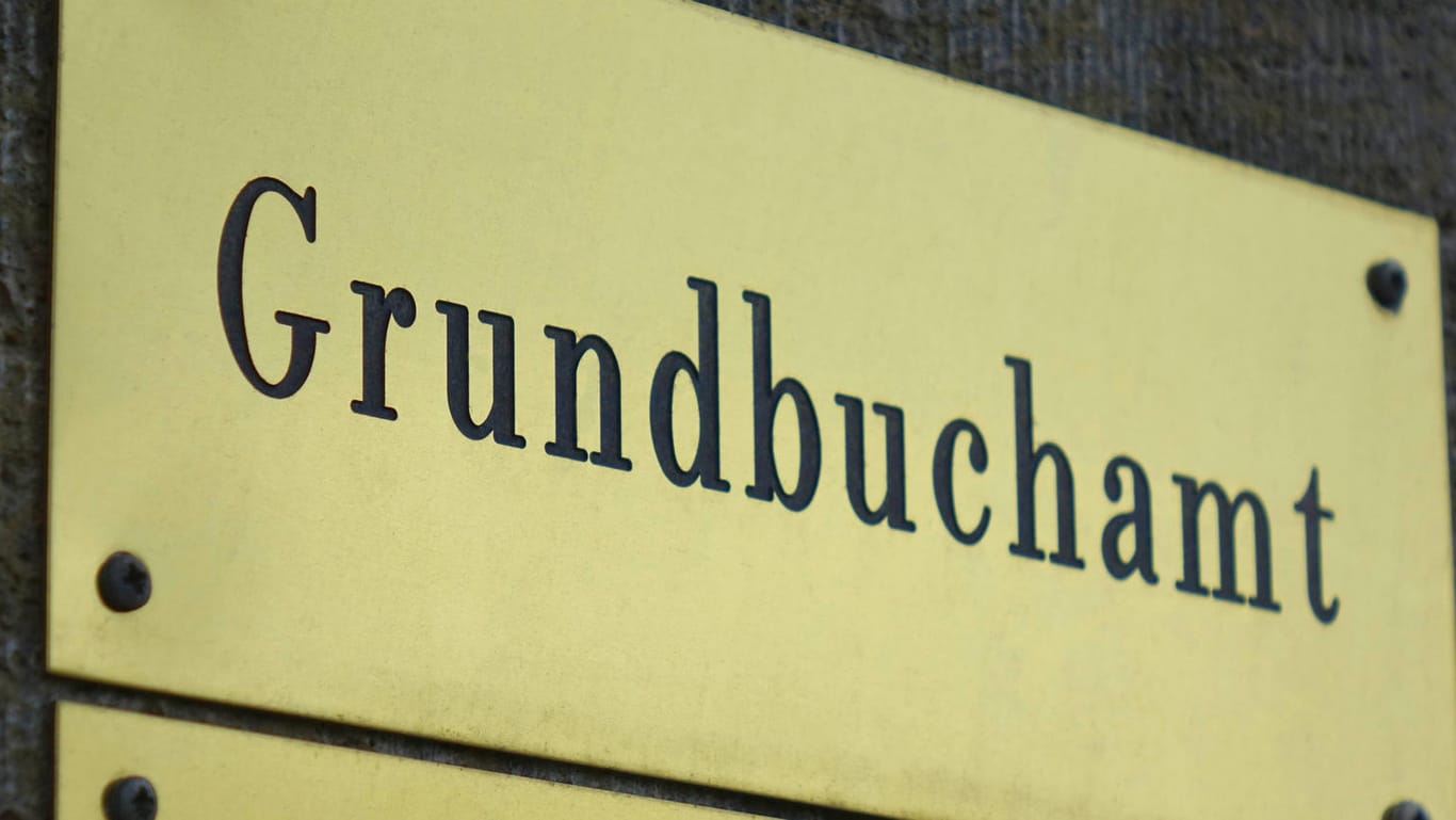 Grundbuchamt in Lutherstadt Wittenberg (Symbolbild): Wer ins Grundbuch schauen möchte, braucht ein berechtigtes Interesse.