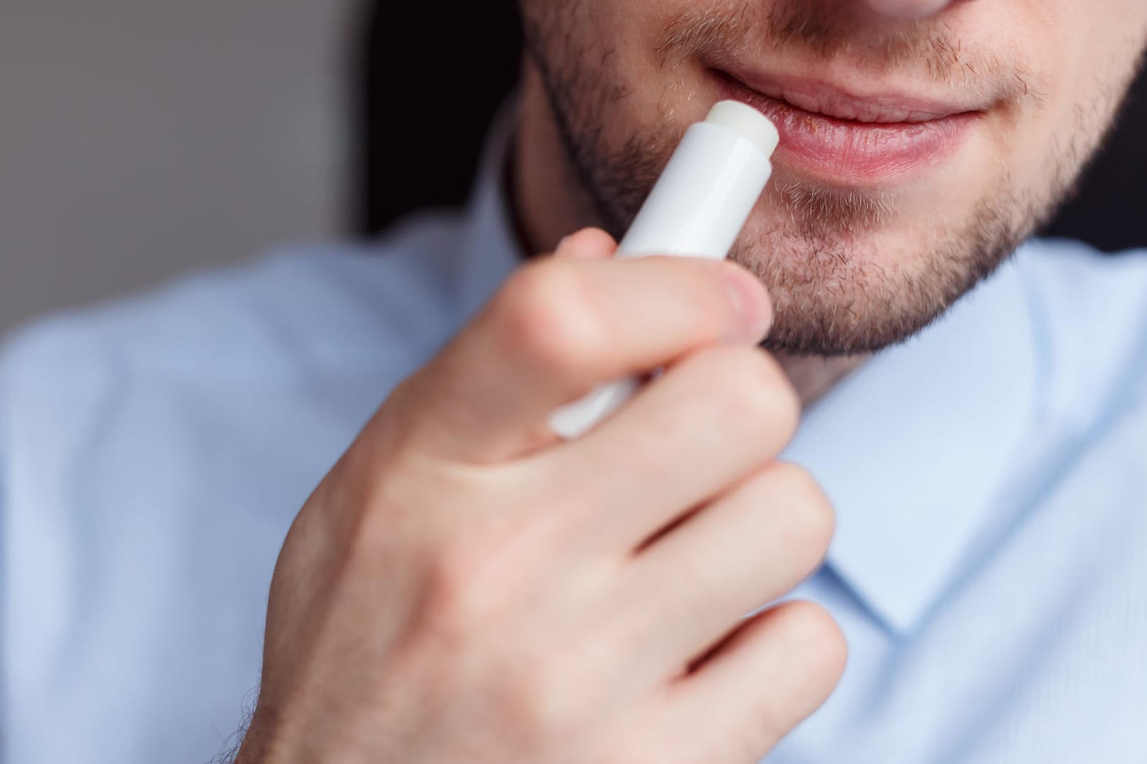 Lippenpflegestift: Er macht nicht nur die Lippen schön weich.