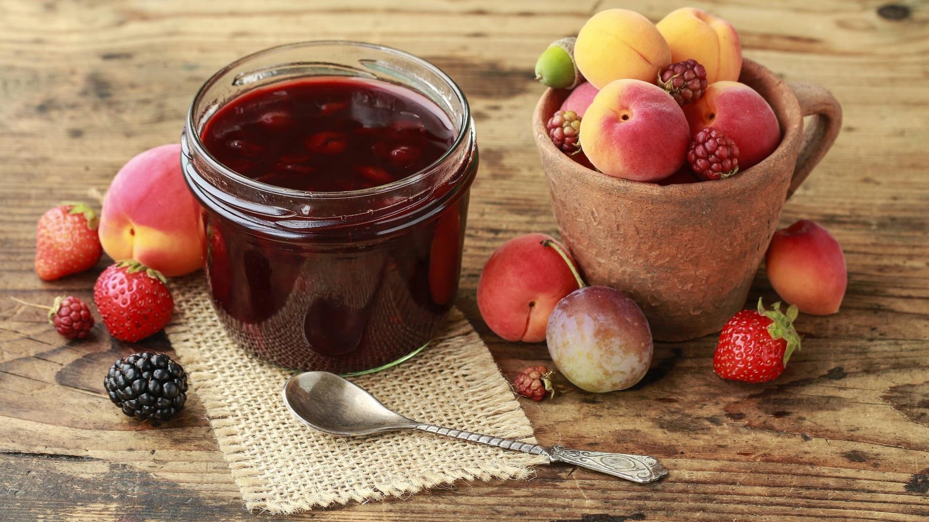 Pektin: Mit dem Geliermittel gelingen Marmeladen und Konfitüren.