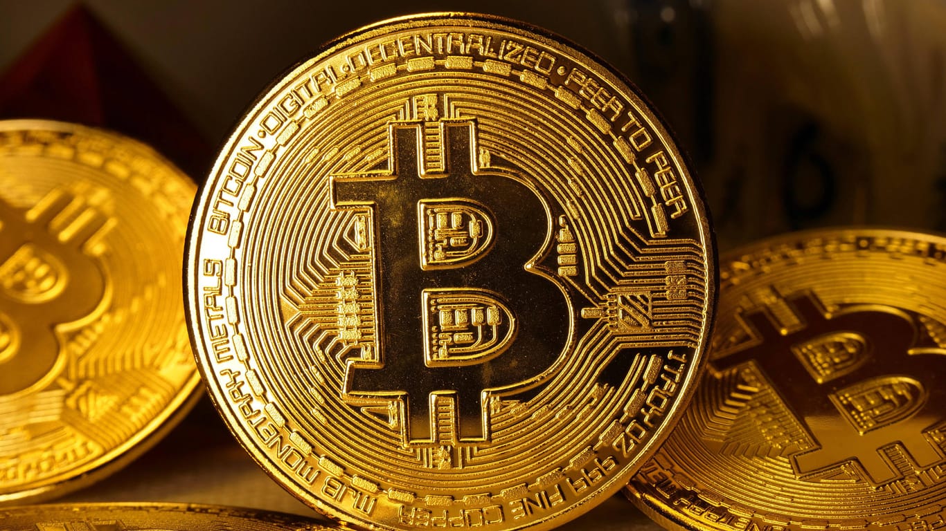 Ein physischer Bitcoin: Die Kryptowährung befindet sich in der Corona-Krise im Höhenflug.