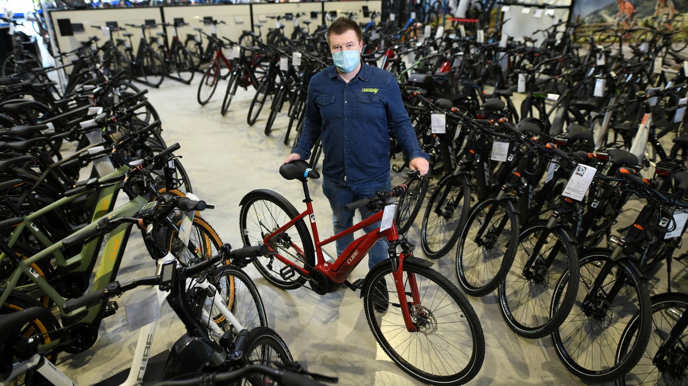 E-Bikes füllen die Geschäfte: Die Verkaufszahlen steigen stetig.