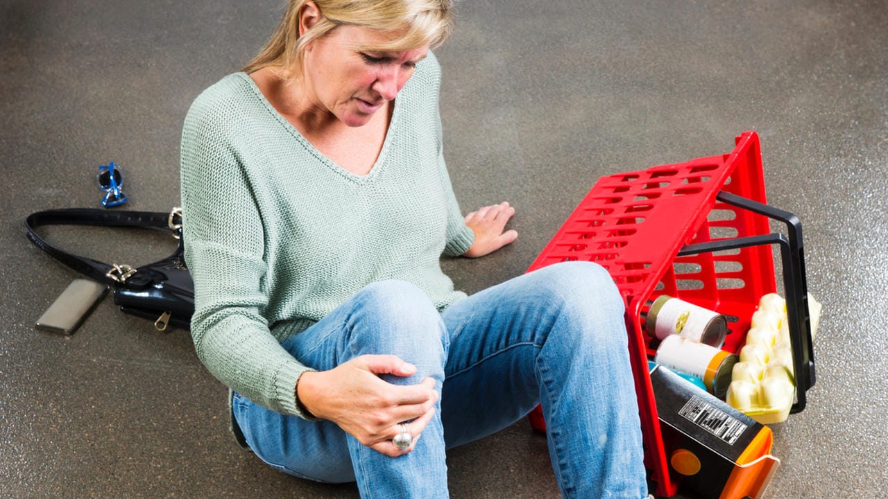 Sturz: Supermarktbetreiber müssen ihrer Verkehrssicherungspflicht nachkommen.