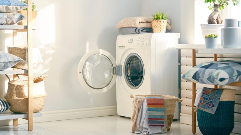Im Test der Stiftung Warentest schneiden viele Waschmaschinen gut ab.