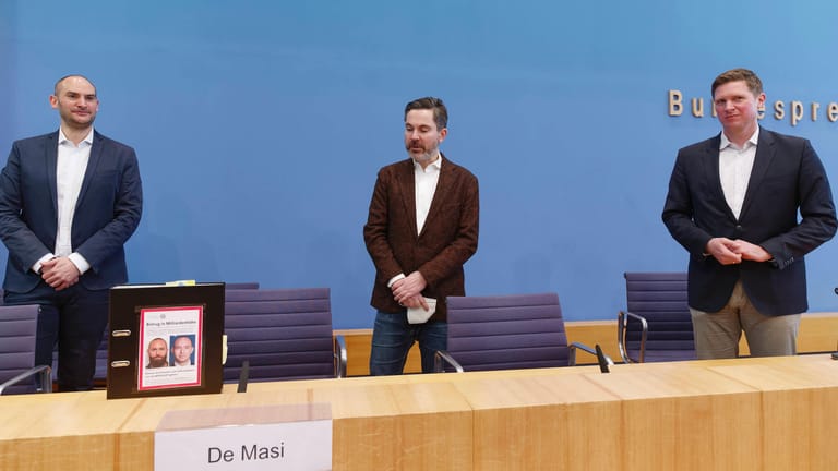 Danyal Bayaz (Die Grünen), Fabio De Masi (Linkspartei) und Florian Toncar (FDP) bei der Vorstellung der Zwischenbilanz des Wirecard-U-Ausschusses.