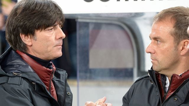 War bereits Co-Trainer unter Joachim Löw: Hansi Flick (r).