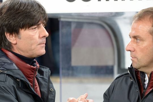 War bereits Co-Trainer unter Joachim Löw: Hansi Flick (r).